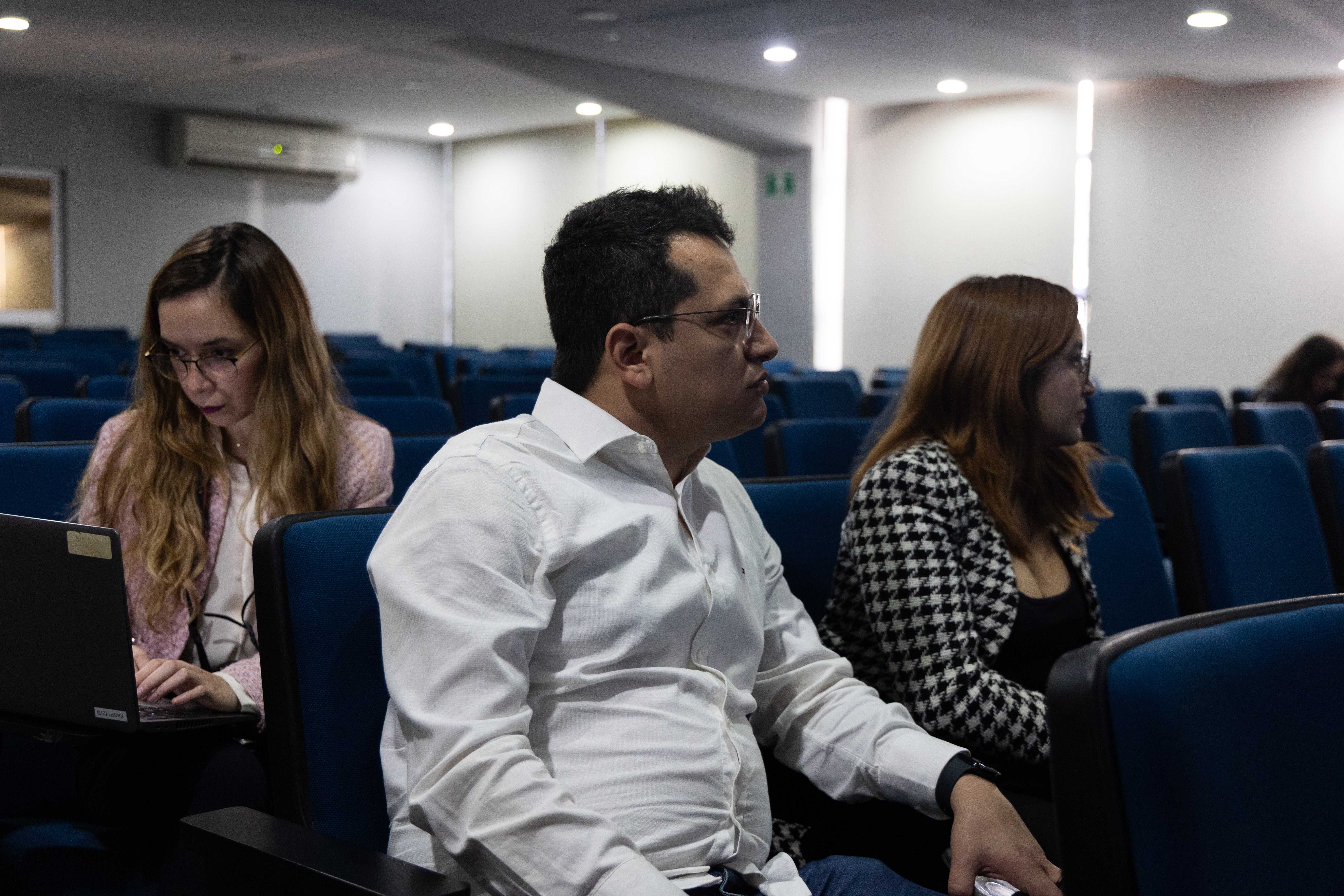 Inauguran el foro de periodismo “Voces de la democracia”, en CUGDL