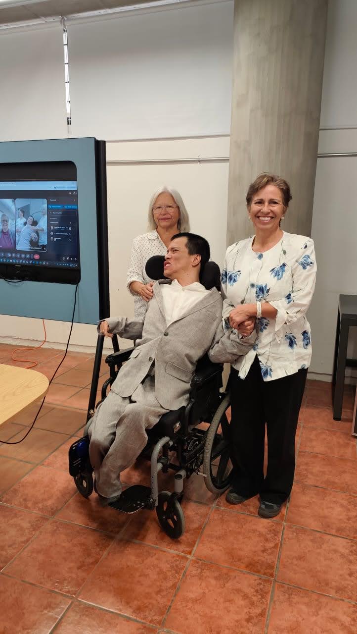 Egresado del CUGDL impulsa estrategias de acompañamiento inclusivo en educación virtual