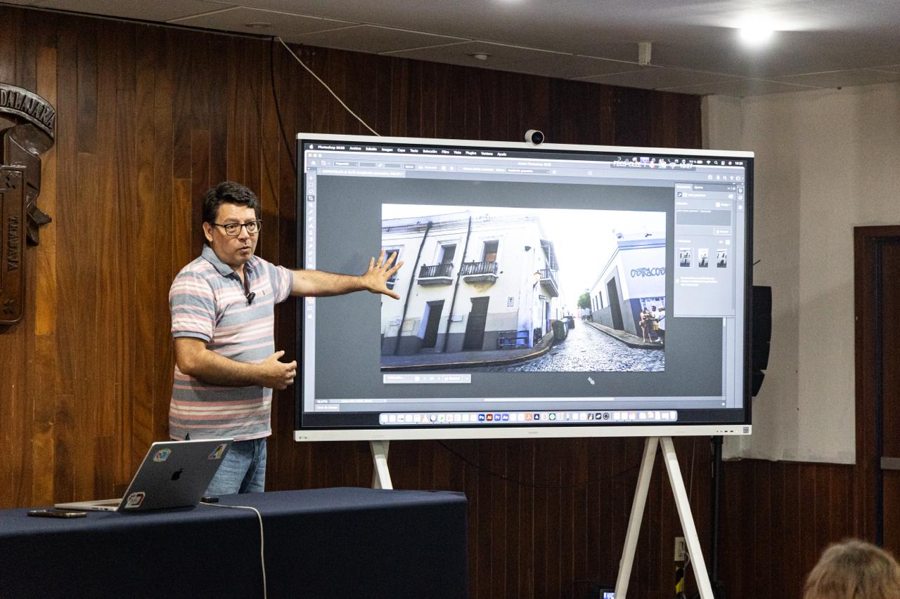 Adobe Day acerca la inteligencia artificial a estudiantes de Creatividad Digital del CUGDL