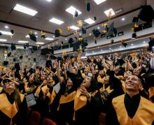 Egresan los primeros estudiantes del CUGDL