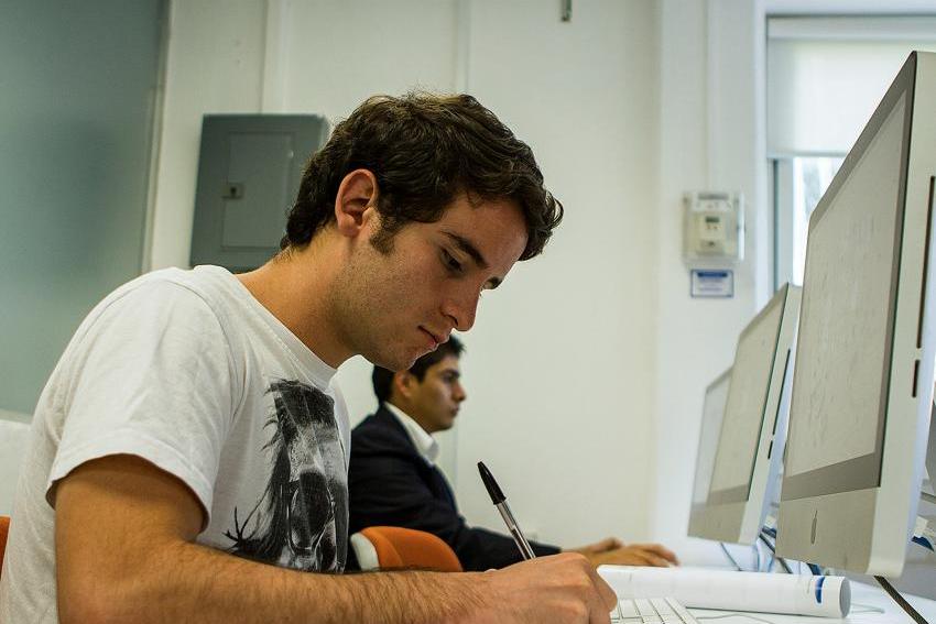 Últimos días de registro para estudiar una licenciatura o posgrado en línea en UdeG