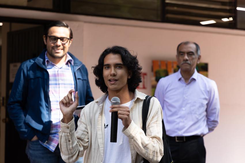 Exposición Fotográfica celebra a las y los 10 ganadores del concurso "La Vida en CUGDL"