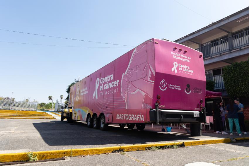 Realizan jornada de mastografías gratuitas en CUGDL