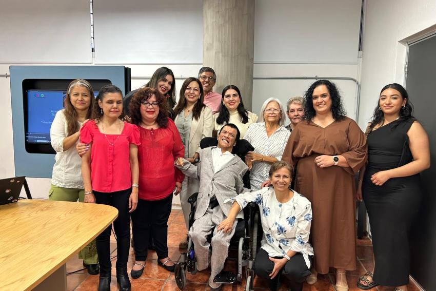 Egresado del CUGDL impulsa estrategias de acompañamiento inclusivo en educación virtual