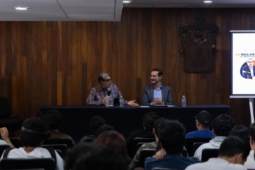 Presentan libro sobre dinámica bilateral en el tráfico de armas y drogas México-EUA