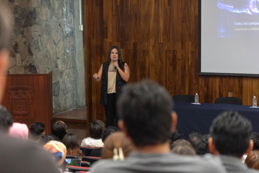 Brindan actualización en AI y ciencia de datos para fortalecer perfiles de egreso en CUGDL