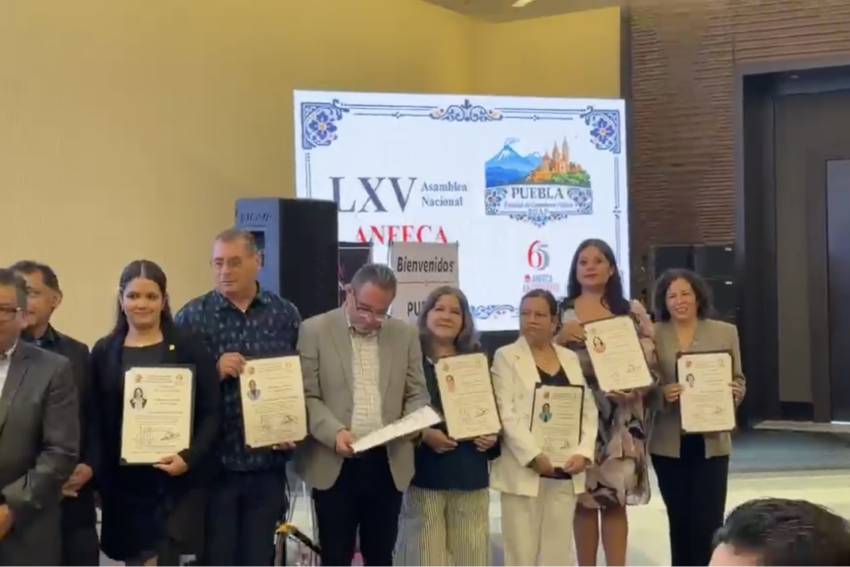 Docentes del CUGDL obtienen certificación nacional de la ANFECA