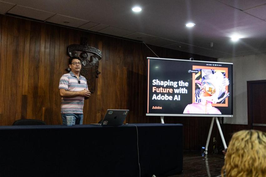 Adobe Day acerca la inteligencia artificial a estudiantes de Creatividad Digital del CUGDL