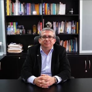 Mtro. José Alberto Castellanos Gutiérrez, Rector del CUGDL, de la UdeG.