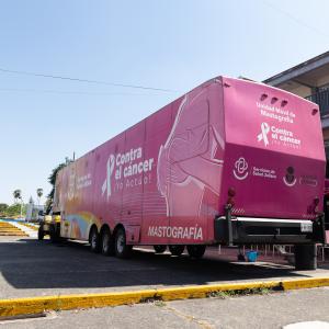 Realizan jornada de mastografías gratuitas en CUGDL